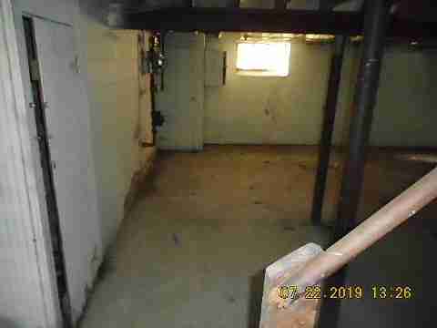 10410 Crocuslawn (22)_m.jpg